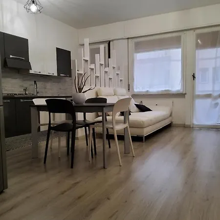 Apartment Cali House